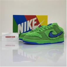 GRATEFUL DEAD X DUNK LOW SB ‘GREEN BEAR’