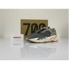 YEEZY 700 MAGNET