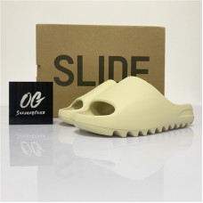 YEEZY SLIDES ‘BONE WHITE’